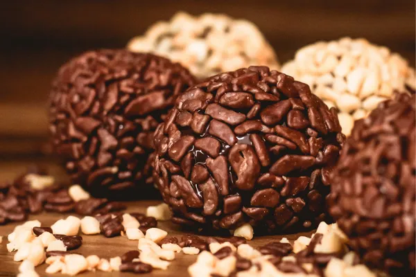 Is There Caffeine In Chocolate? 3 The Role Of Chocolate In A Balanced Diet